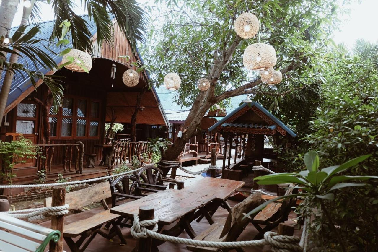 Ruennamyen Resort Amphawa Samut Songkhram Ngoại thất bức ảnh
