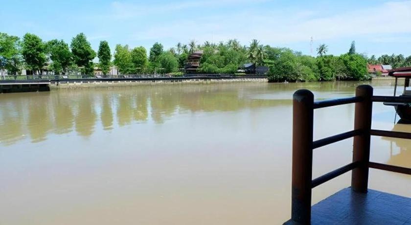 Ruennamyen Resort Amphawa Samut Songkhram Ngoại thất bức ảnh