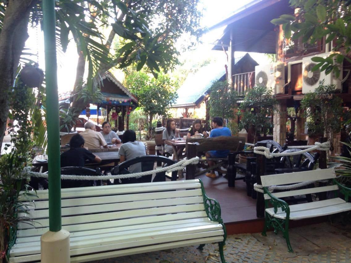 Ruennamyen Resort Amphawa Samut Songkhram Ngoại thất bức ảnh